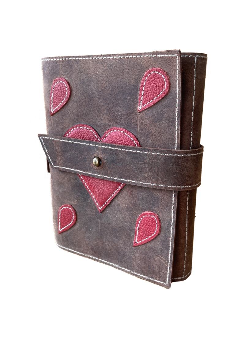 สีน้ำตาล