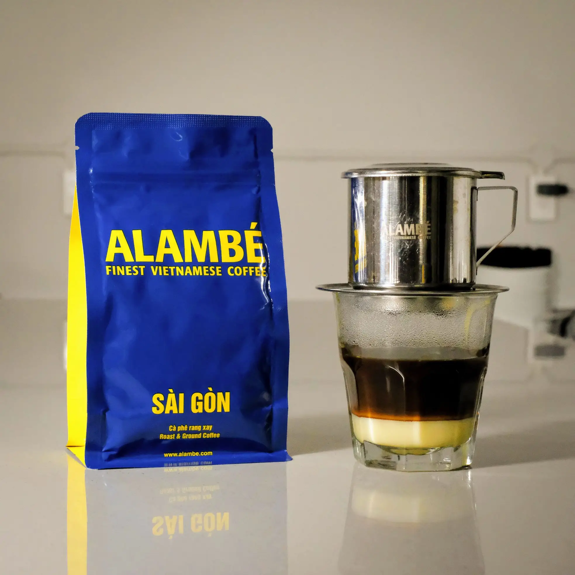 أكياس مشروبات مميزة عربي وروبوستا ألامبي ساي جون حبوب قهوة بالكامل 230 كجم تصدير من العلامة التجارية الفيتنامية