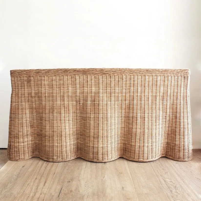 Fábrica Direta Bom Preço Luxo Rattan Scalloped Console Tabela OEM Variedade de Tamanhos Embalagem Personalizada Artesanal a partir de Vietnã