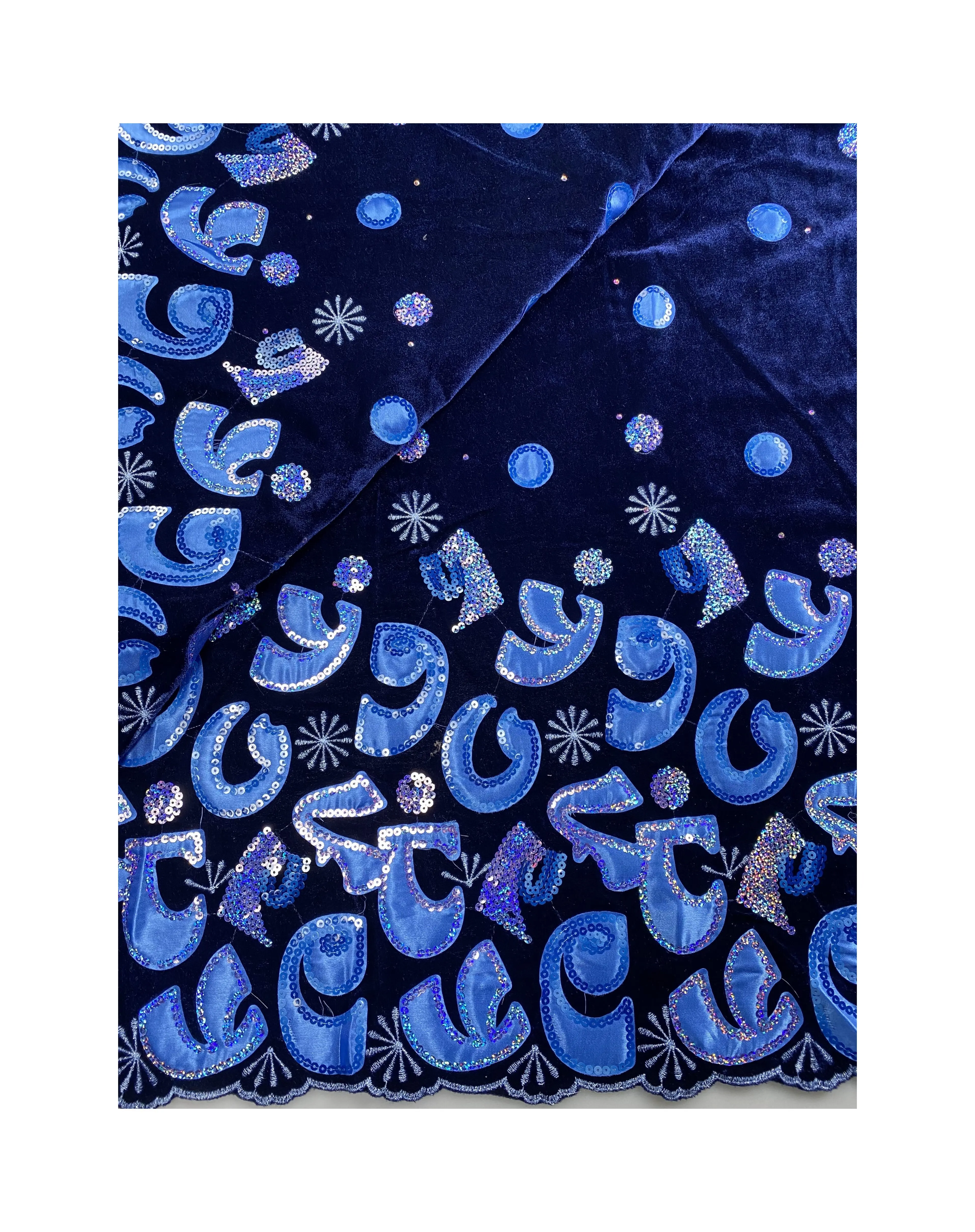 아프리카 도매 핸드컷 꽃 벨벳 레이스 패션 아프리카 레이스 직물 수 놓은 웨딩 레이스 비즈 보일 직물
