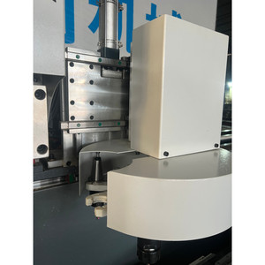Centro de mecanizado CNC de alta velocidad de alto rendimiento Directo de fábrica Nueva condición Centro de fresado de alta precisión Programa gratuito - Product Image 6
