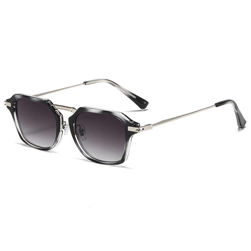 C4: Black Tort Silver/ Smoke Gradient