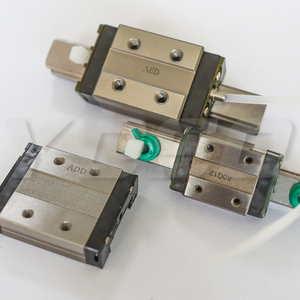 HGR HGW HGH <span class=keywords><strong>Linear</strong></span> Guia Rail Bloco 100mm-6000mm Faixa 25mm Guia Rail Nova Condição com Core Bearing Component