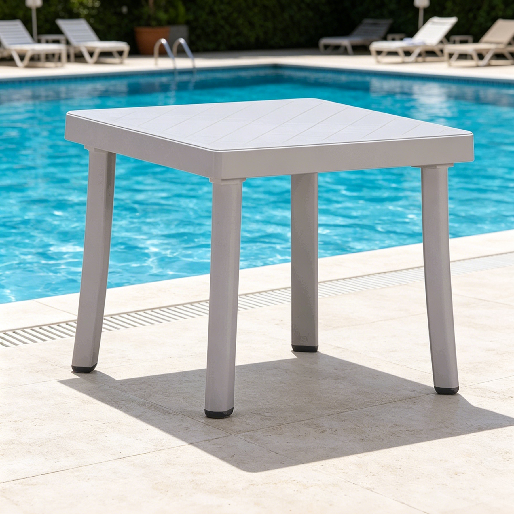 Table basse avec pieds courbés en plastique