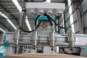 Fabricante de enrutador de madera CNC de máquina de tallado de madera 3D 1325 Multi cabeza PVC MDF corte acrílico enrutador CNC de 3 ejes - Product Image 3