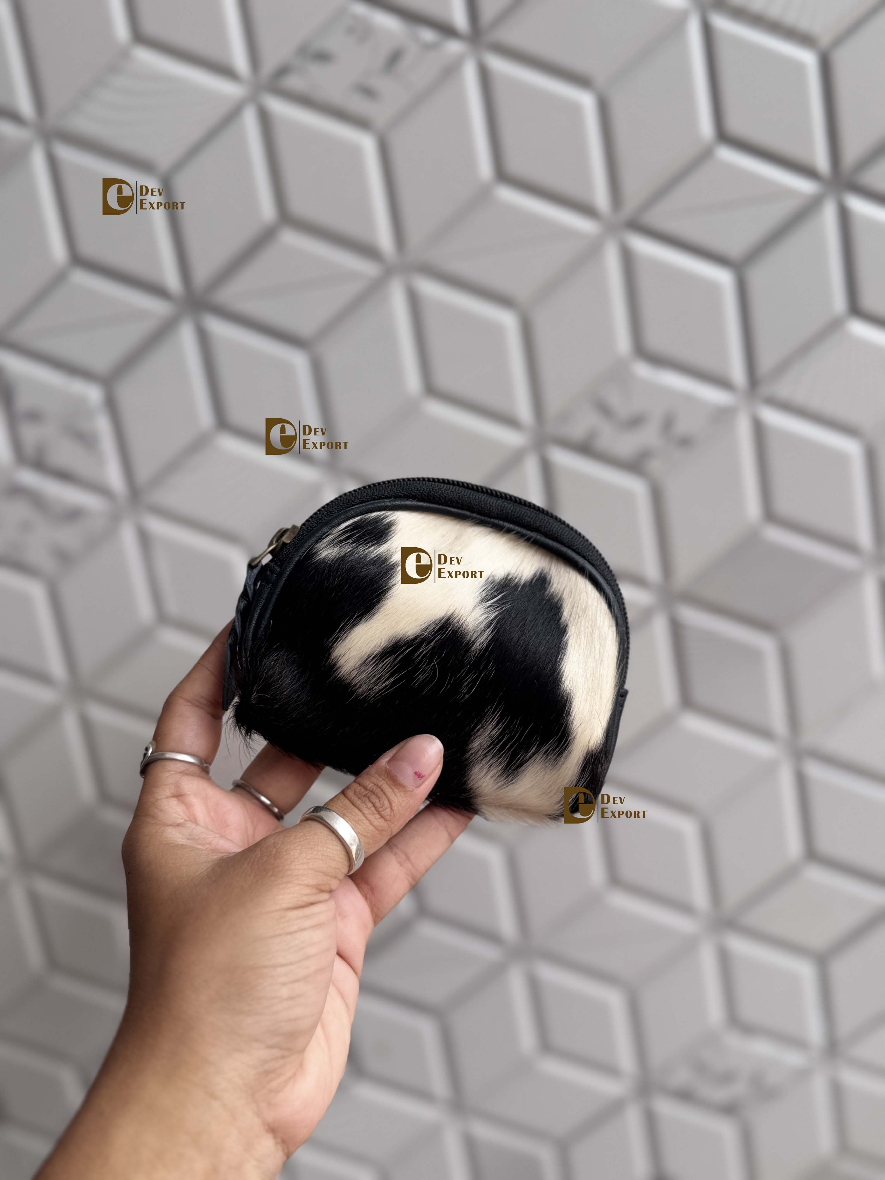 CONFORMÉMENT À LA PHOTO