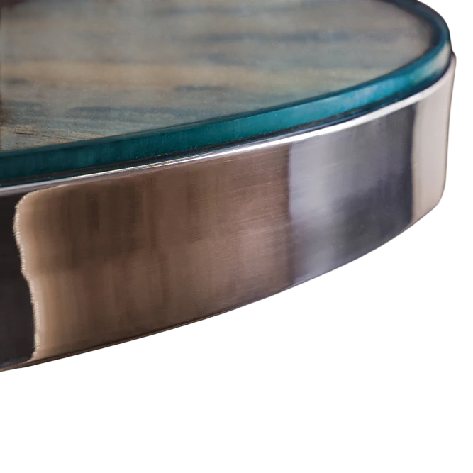 สแตนเลสสตีลและสีน้ำตาล