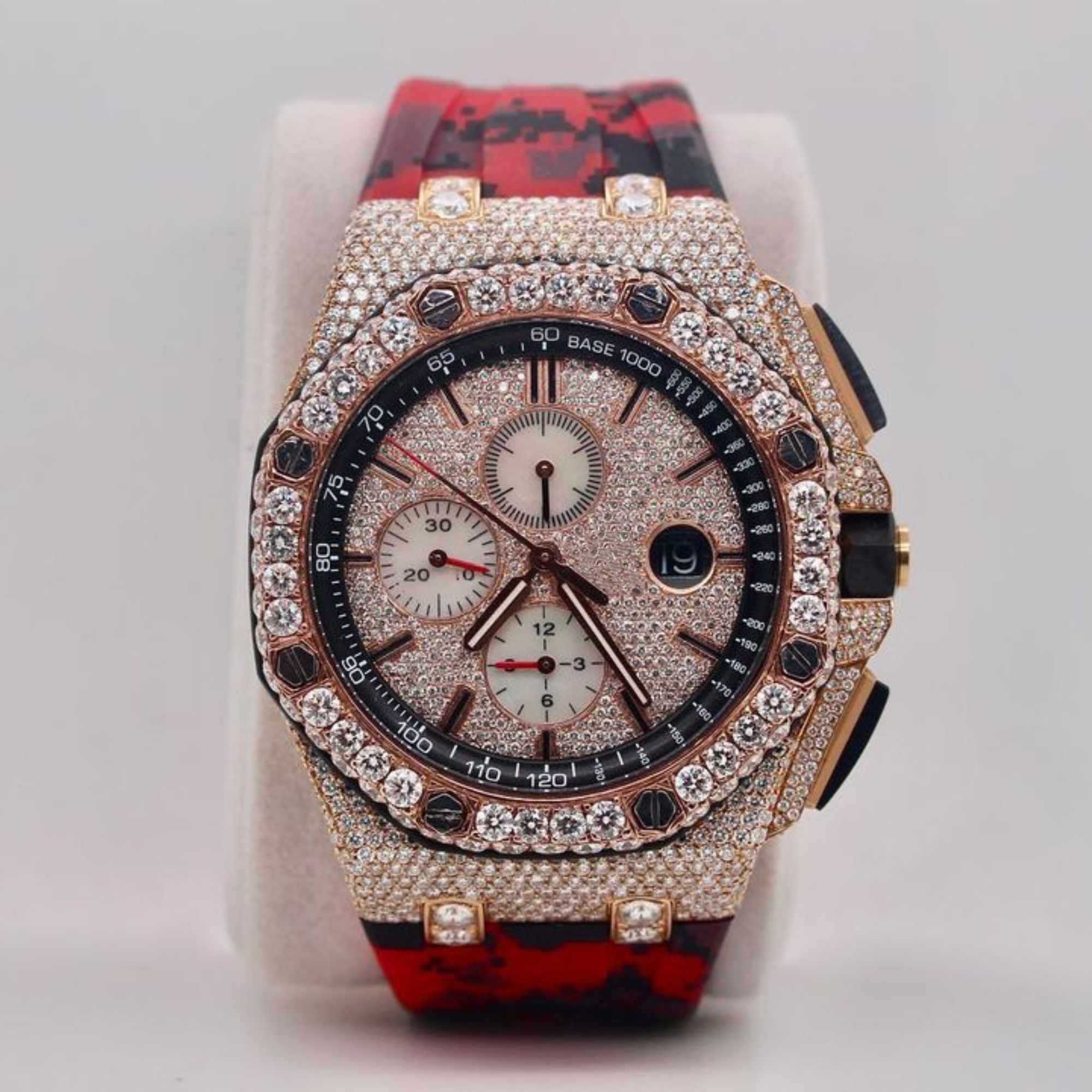 Comme le montre l'image