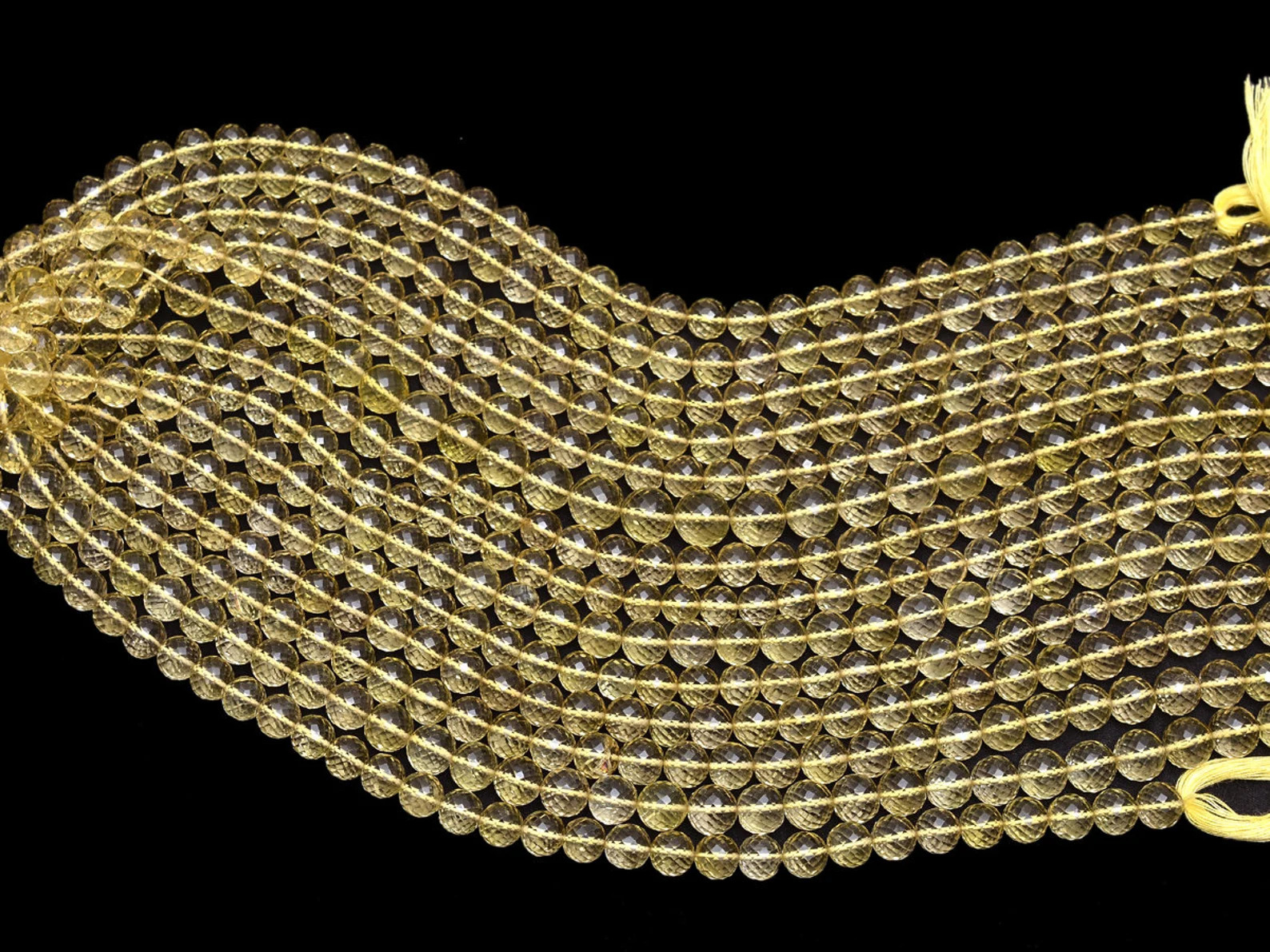 Jaune