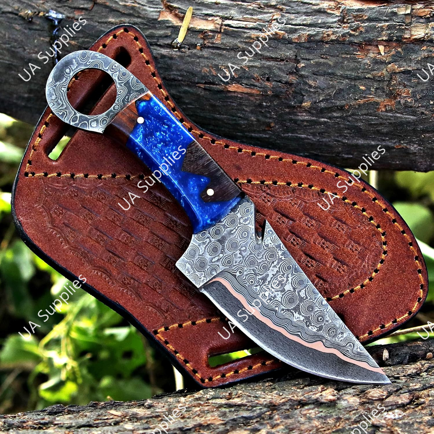 Résine bleue et bois