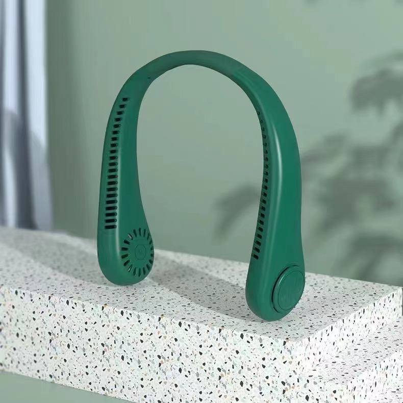 Ordinary neck green