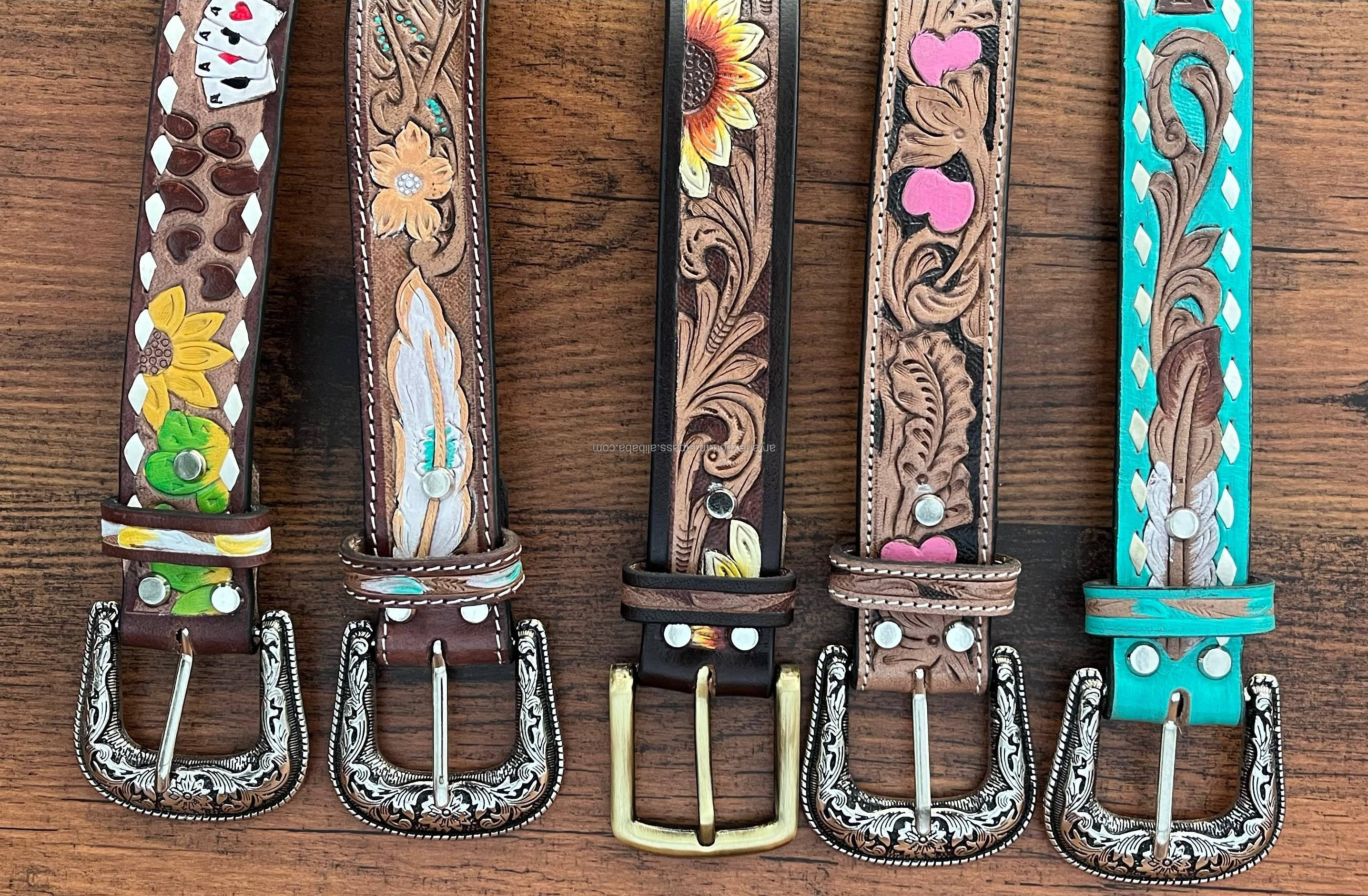 สีน้ำตาล