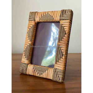 Marcos de fotos de MDF de mimbre tejidos a mano modernos para decoración rústica y elegante del hogar productos al por mayor