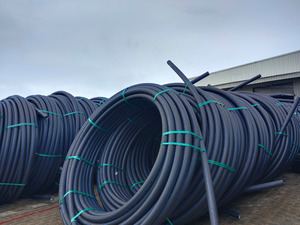 ท่อพลาสติก <span class=keywords><strong>HDPE</strong></span> และ PE ยืดหยุ่นสูง6มม. ผ่านการรับรอง ISO4427เพื่อการเชื่อมต่อซ็อกเก็ตเพื่อการชลประทานและการระบายน้ำ