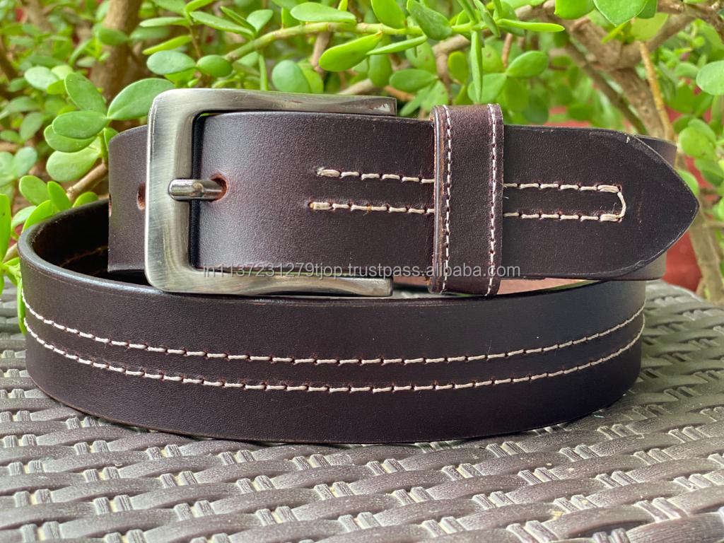 สีน้ำตาลเข้ม