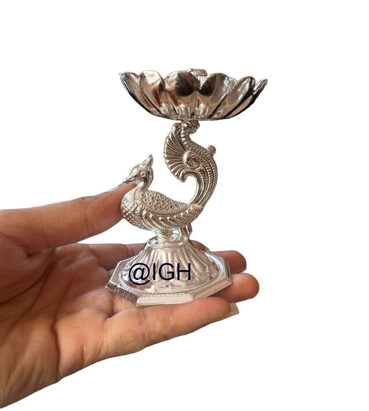 เช่นเดียวกับภาพ