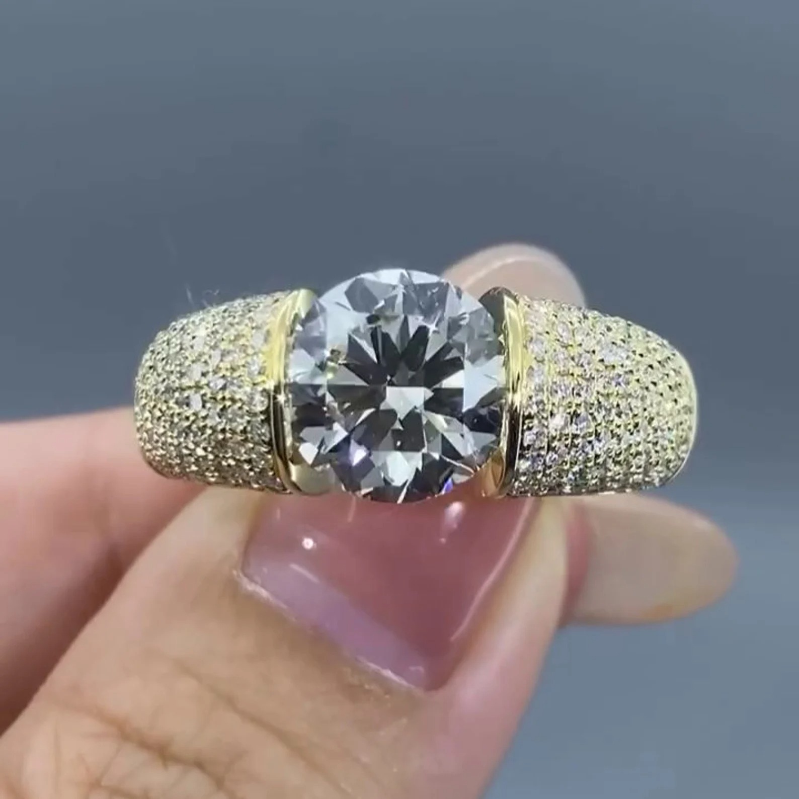 Oro amarillo