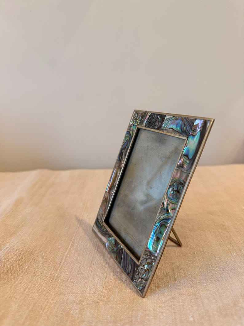 disponible en diferentes colores