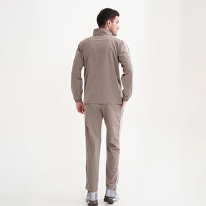 לוגו מותאם אישית של גברים zip-up ו joggers הסיטונאי בר-קיימא סגנון ניילון
