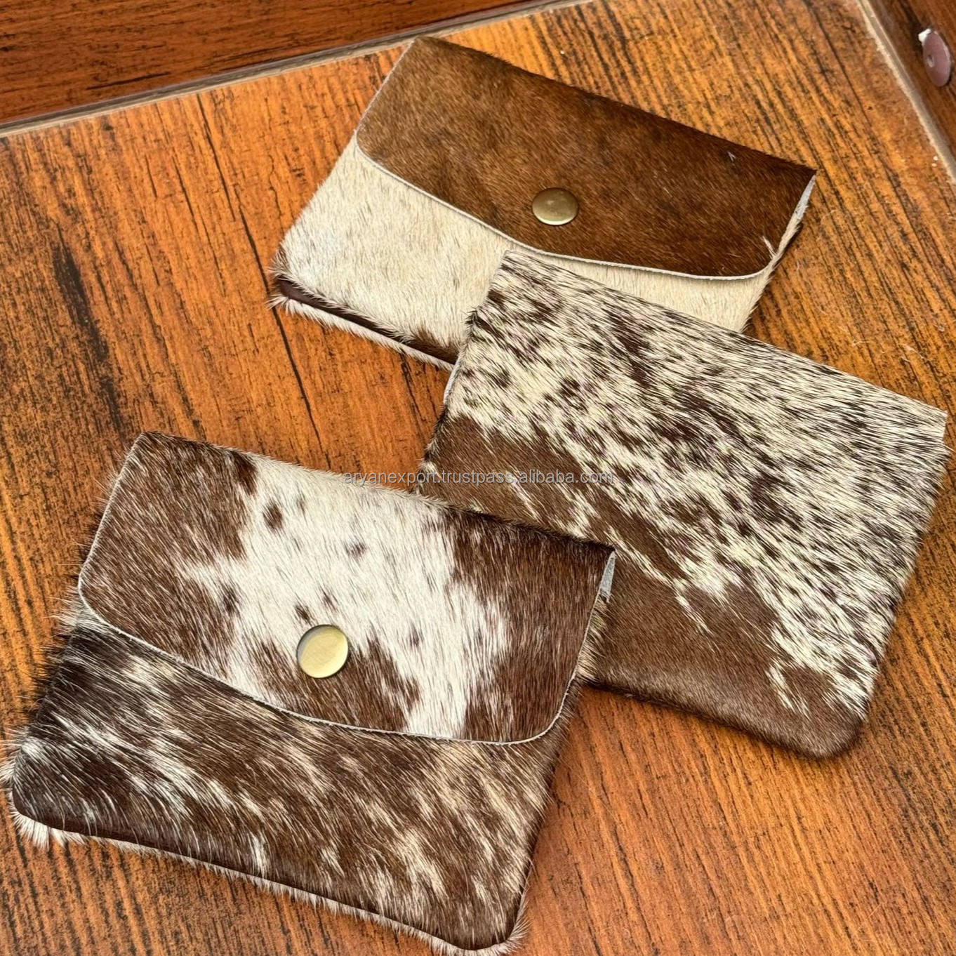 สีน้ำตาล