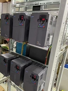 Controlador de factor de potencia general Controlador de pulso Inversor de fuente de alimentación Unidad de CA Unidades de frecuencia variable para motor