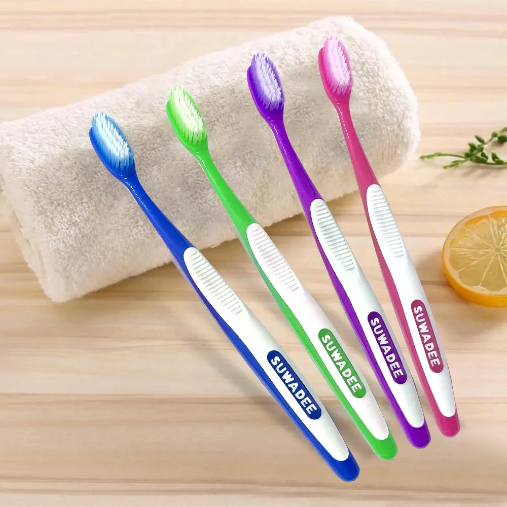 Escovas de dentes de cerdas macias de plástico para uso doméstico, escovas de dentes extra macias para adultos, atacado de fábrica, 10000