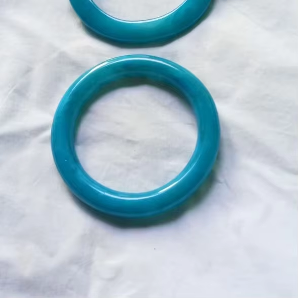 identique à l'image