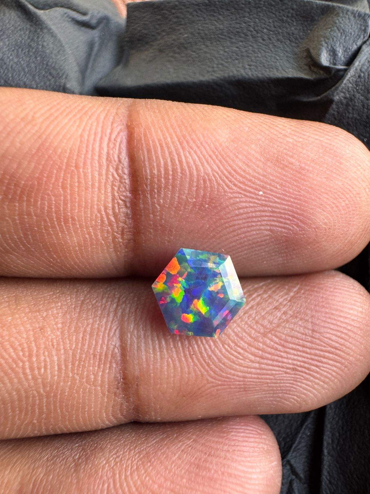 เช่นเดียวกับภาพ