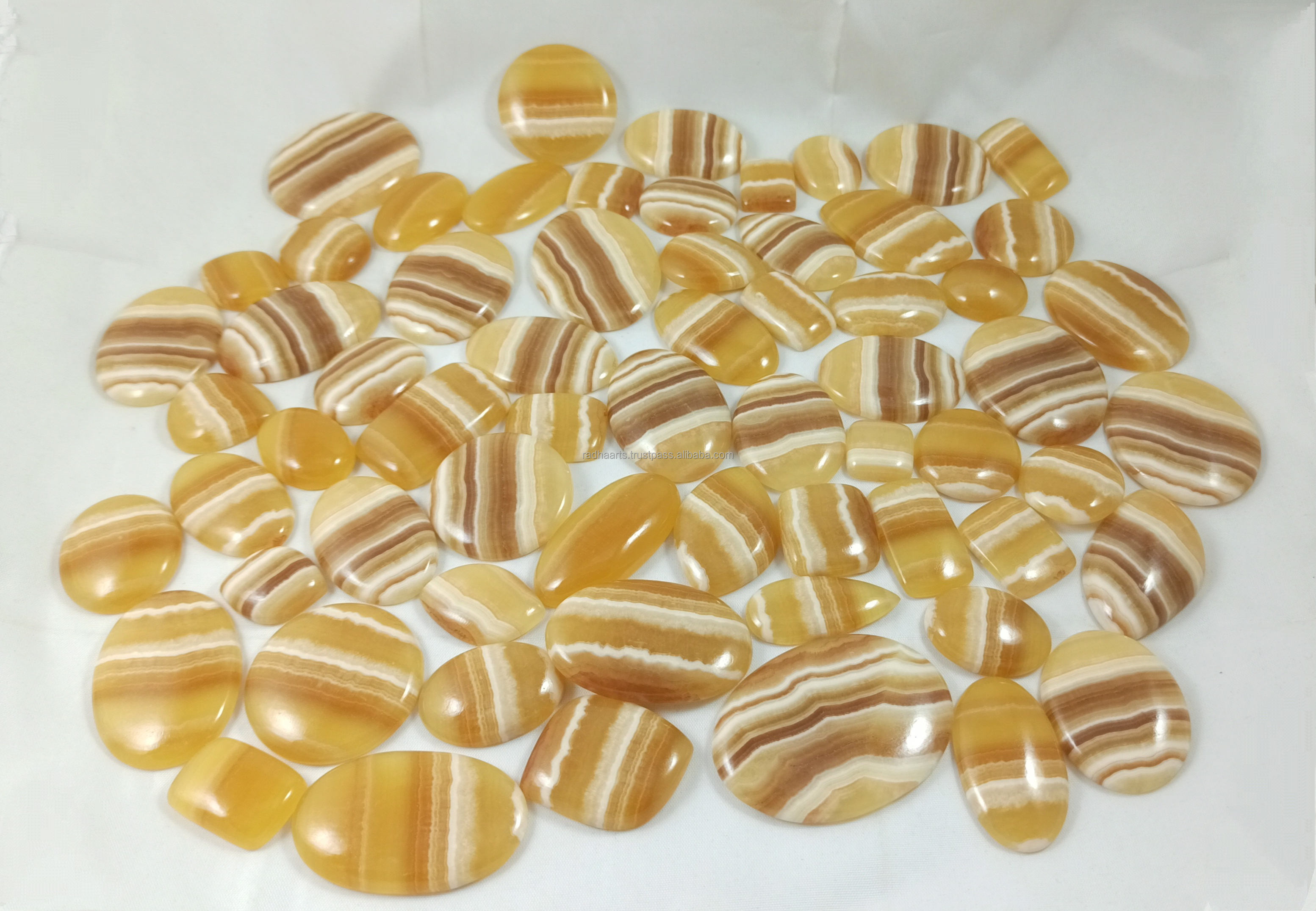 สีเหลือง