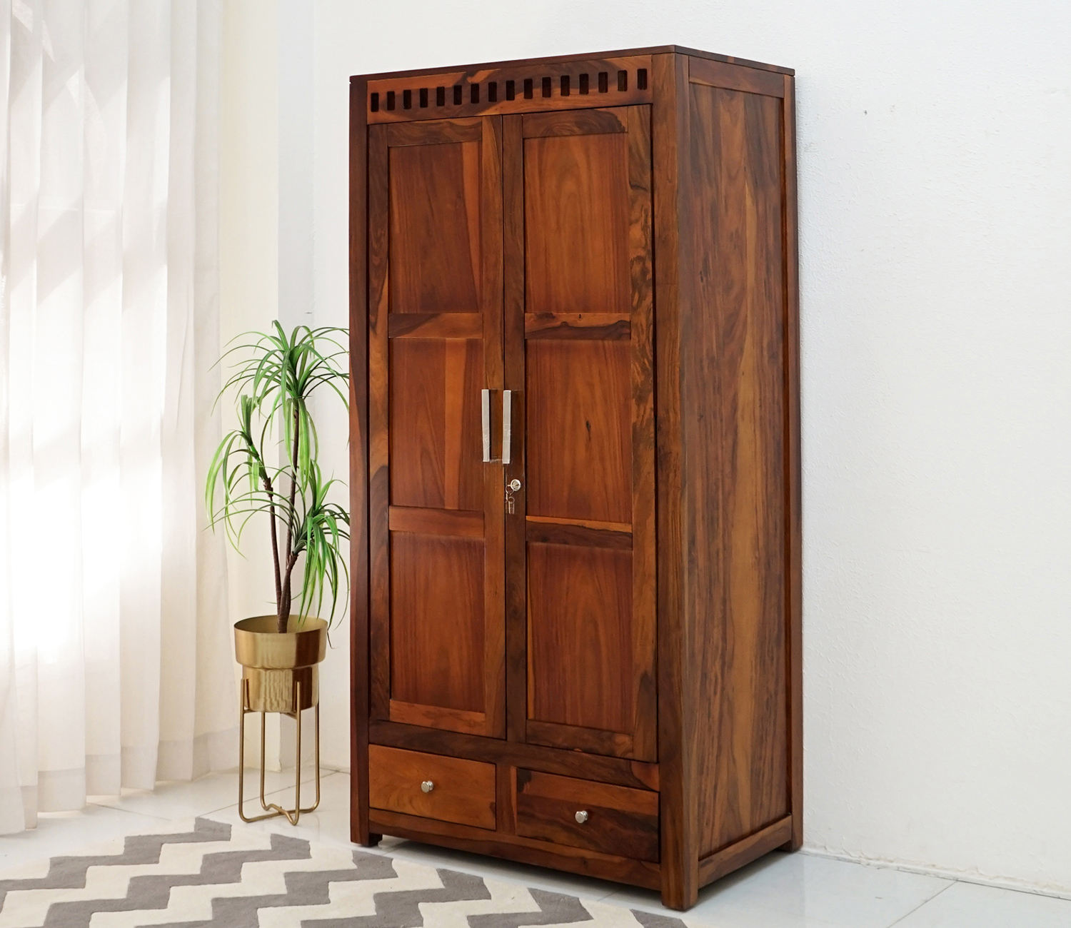 น้ำผึ้งไม้สีน้ำตาล