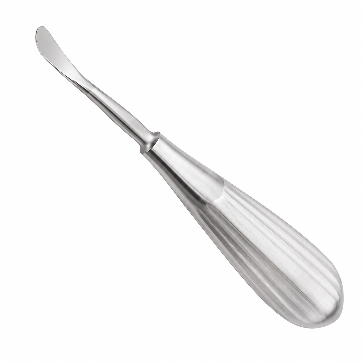 Wide, sharp. Blade 15mm wide.