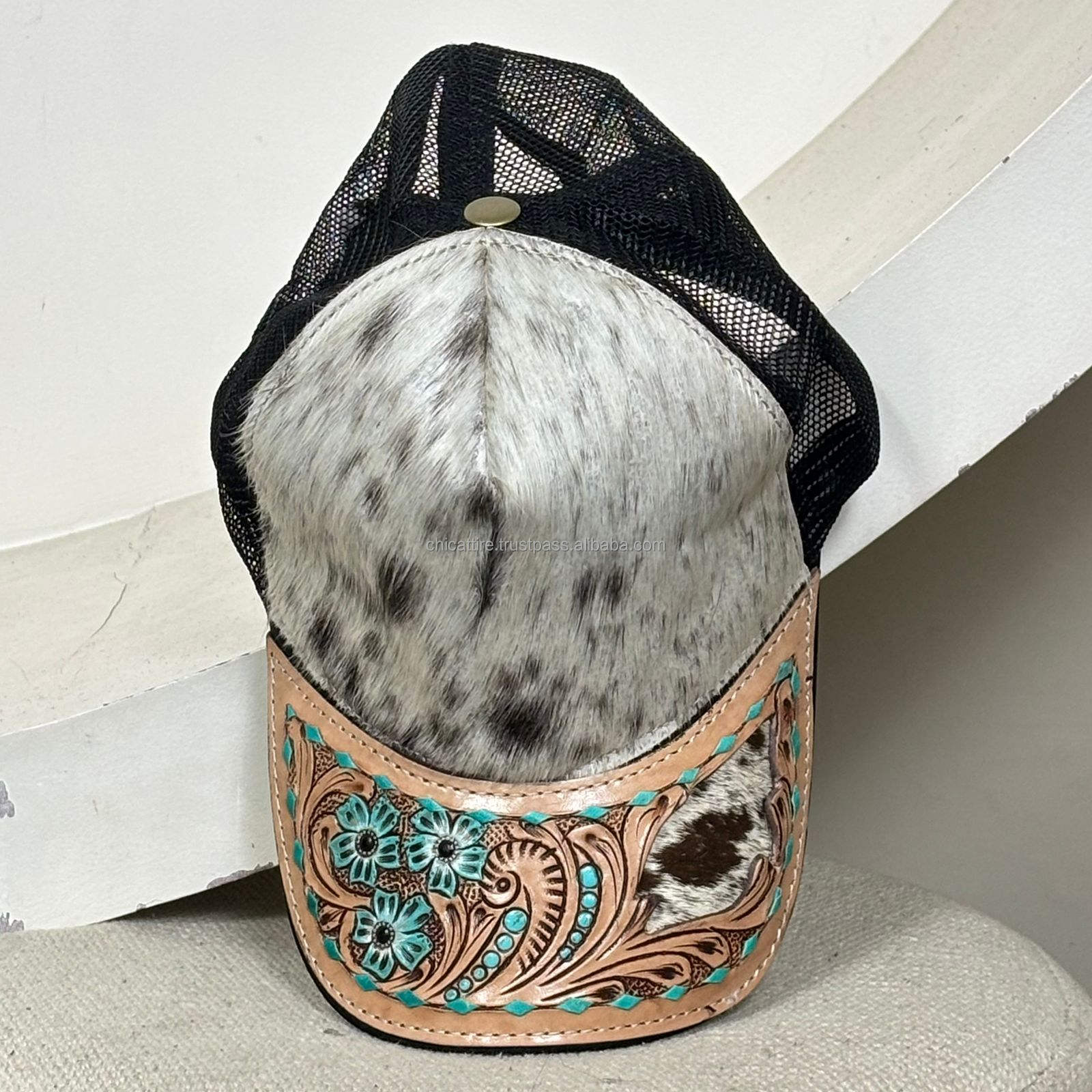 สีน้ำตาล