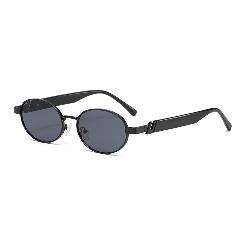 C6: Black/ Smoke