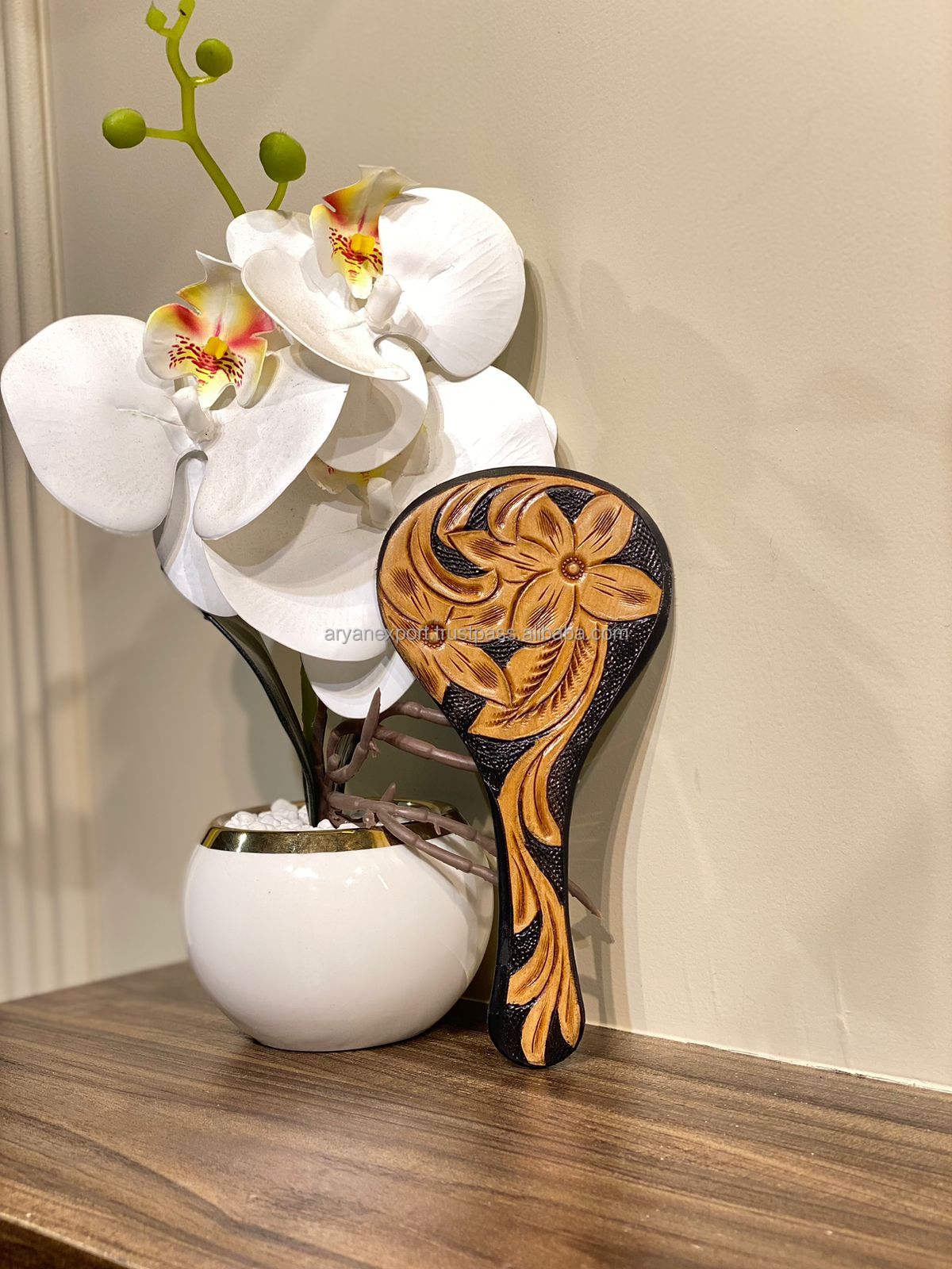 สีน้ำตาล