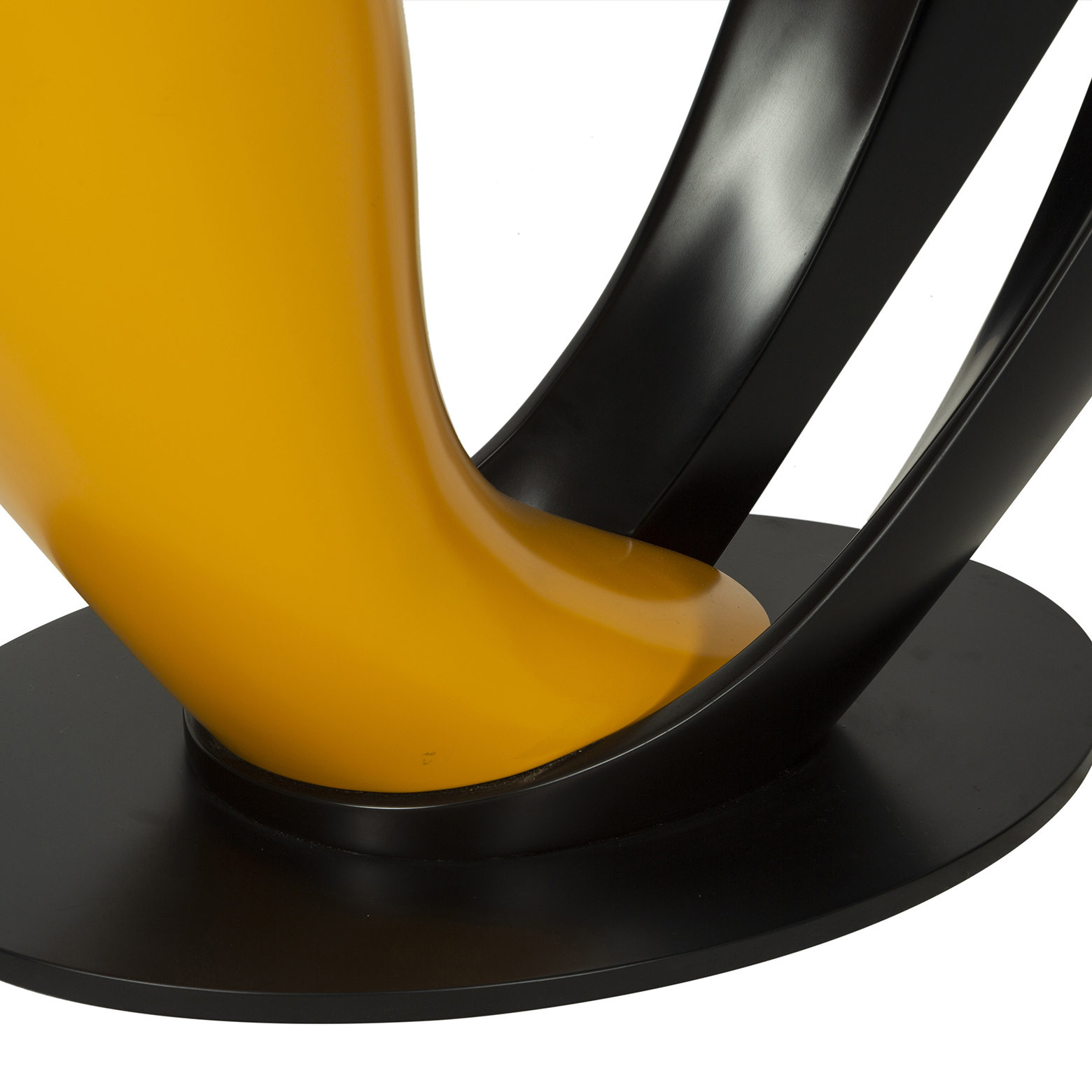 Negro y amarillo