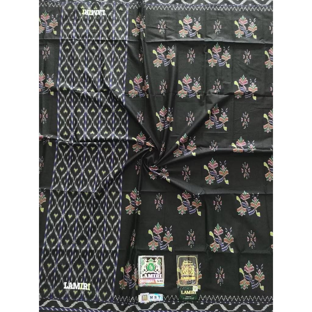 Black Random colors and patterns