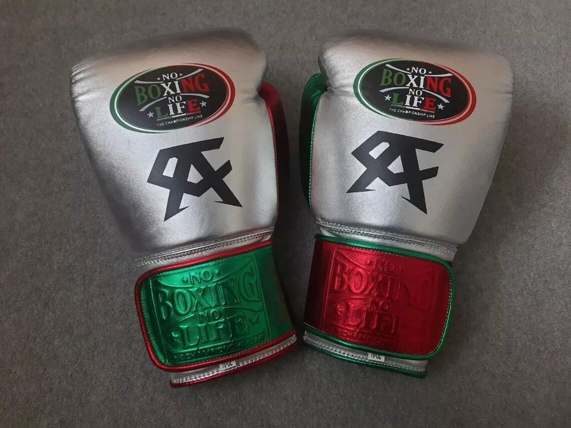 Silver-Green-Red