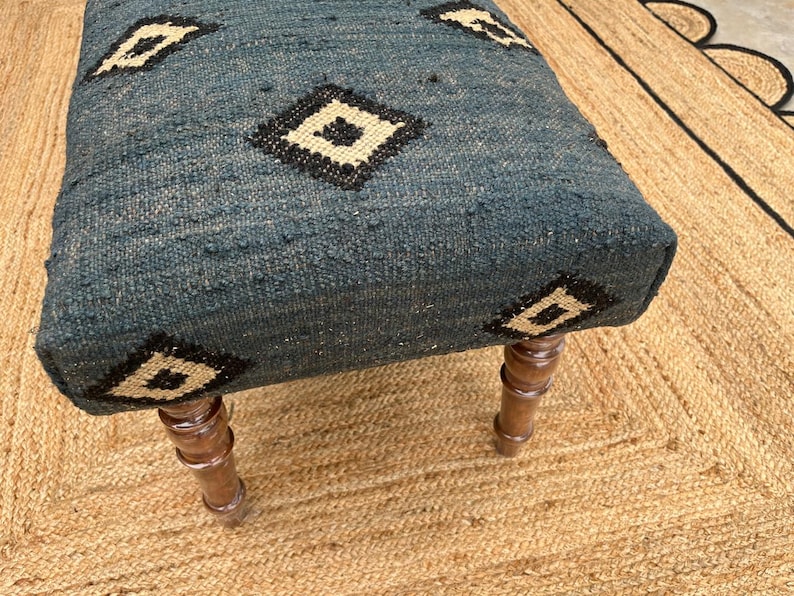 Bleu poussiéreux
