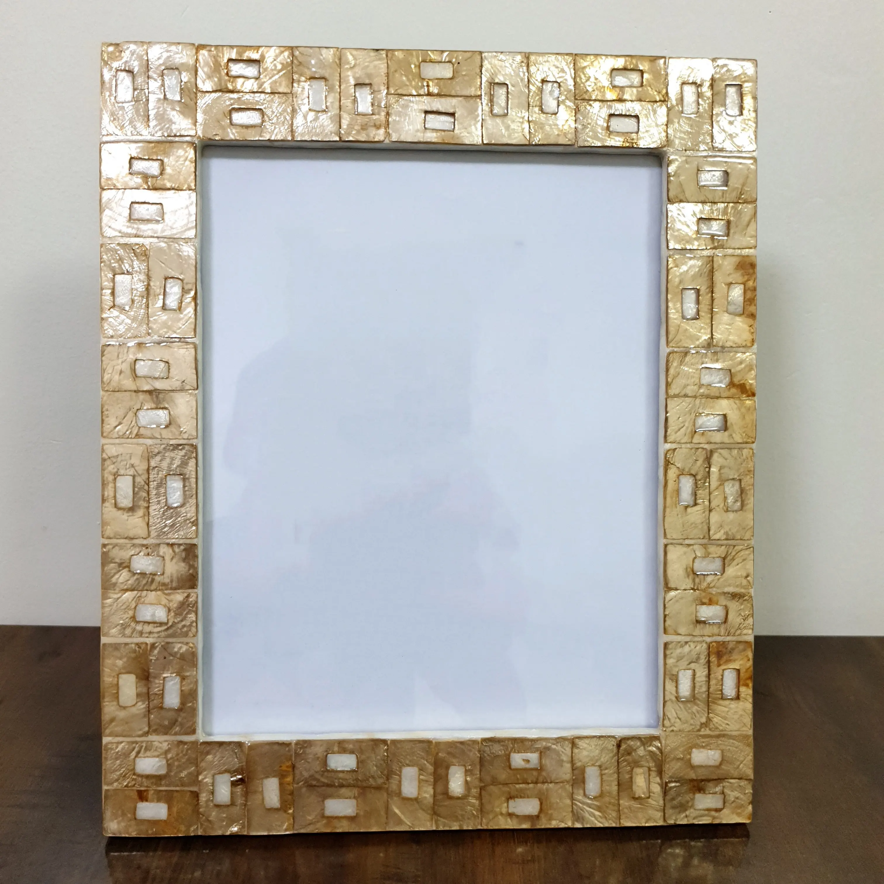 Nuovo ultimo design gold capiz shell photo frame moulding luxury madreperla table picture frame produttore dal Vietnam