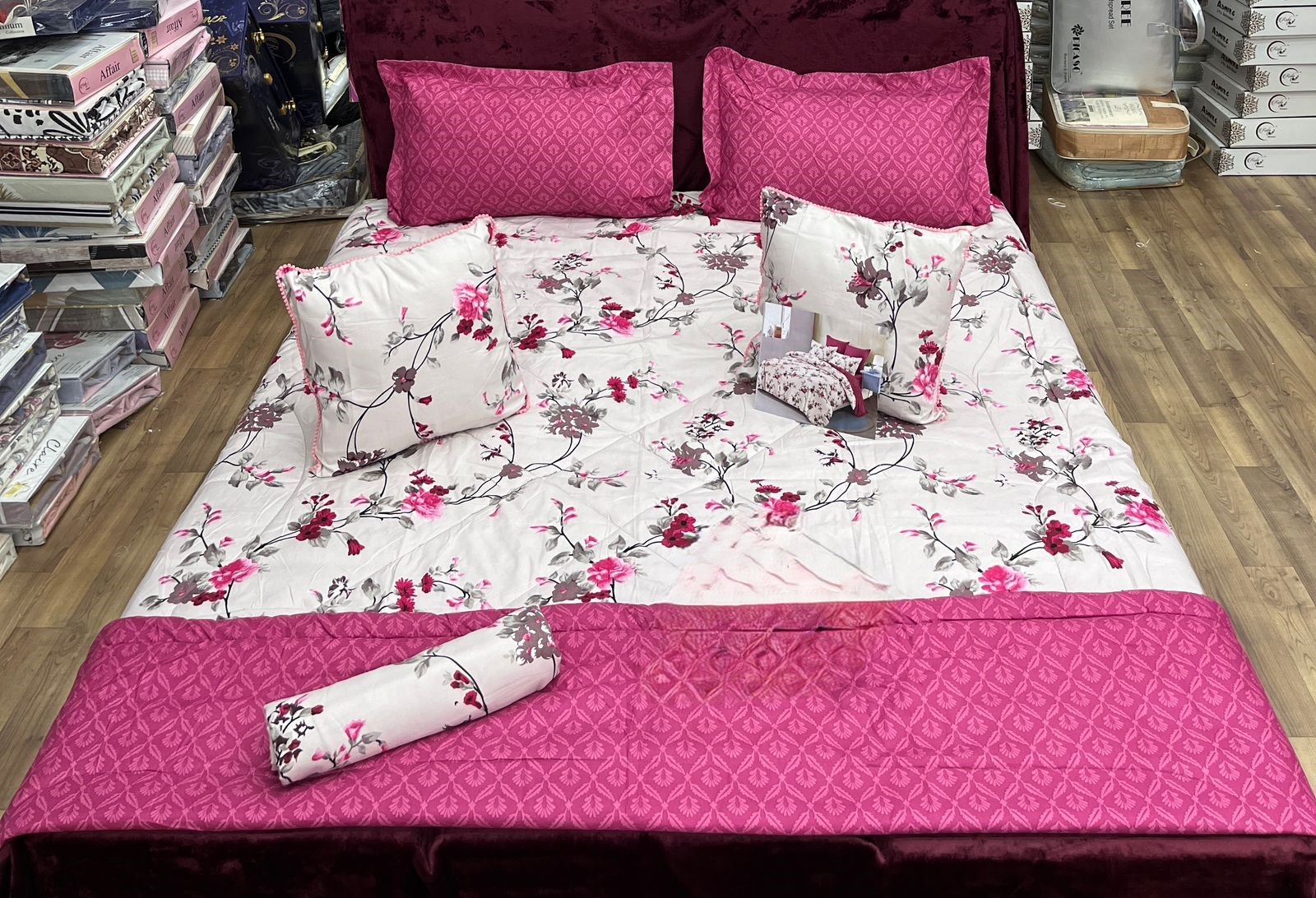 ชมพูขาว