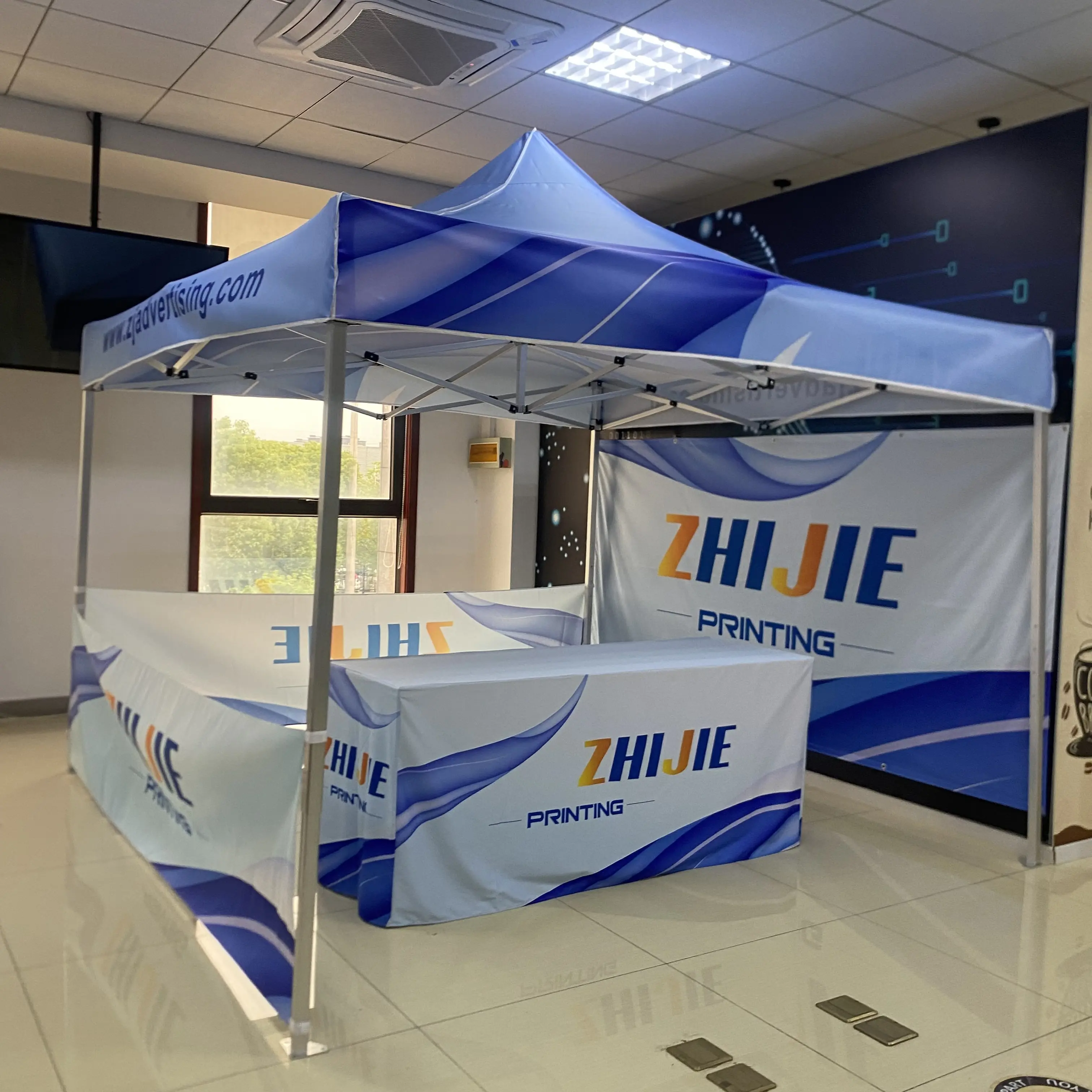 Tenda da corsa leggera nuovissima 10 x10ft con pubblicità personalizzata pop-up per eventi di visualizzazione all'aperto