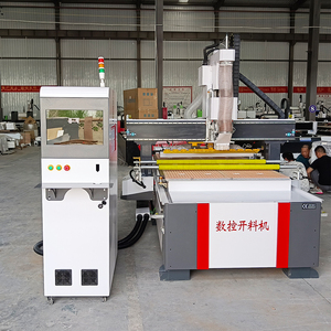 Hochwertiger CNC-Fräser 3-Achsen 1325 Automatischer Werkzeug wechsel Automatisches Be-und Entladen der Holz schneide maschine - Product Image 6