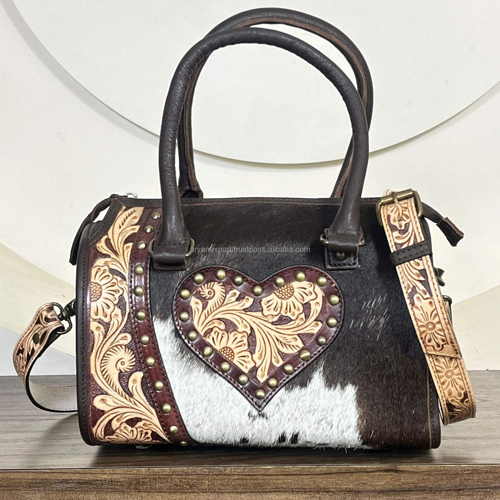 สีน้ำตาล