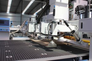 M-Shine Auto Lade-und Entlade tabelle Atc Cnc Fräsmaschine mit Etiketten versch achtel ung Holz bearbeitungs möbel herstellungs maschinen - Product Image 6