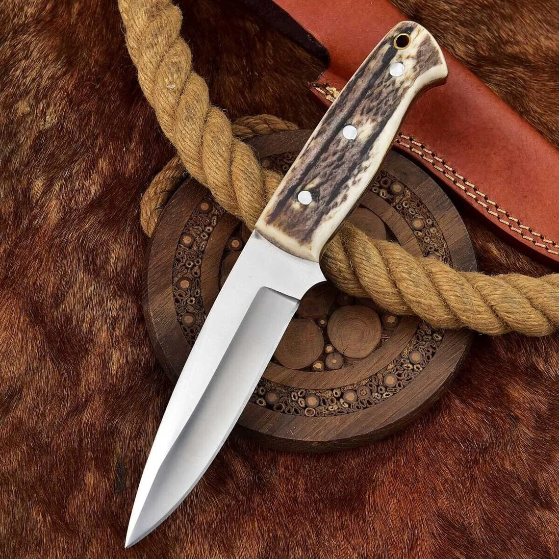 4: Horn Handle Skinner Knife