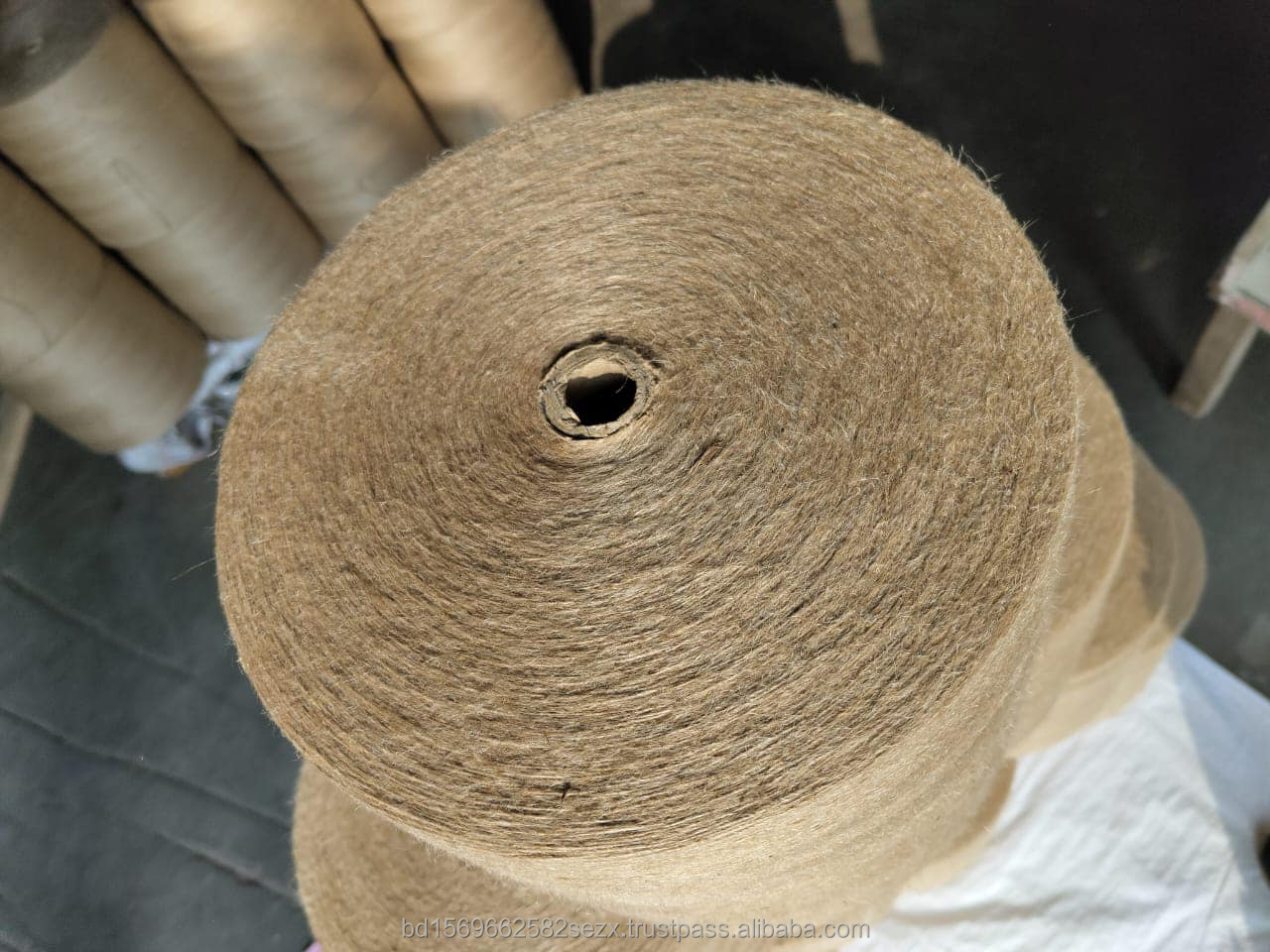 100% natural jute color