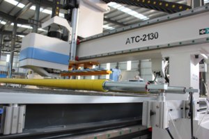 Atc CNC Router LNC Sistema de control 1325 2130 Enrutador de madera Máquina CNC con rotativo Atc 8-12Tools Jinan M-shine