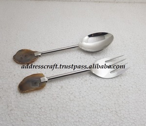 不锈钢沙拉服务器，带玛瑙手柄镀金餐具勺子叉套装派对最新厨房服务工具 - Product Image 2
