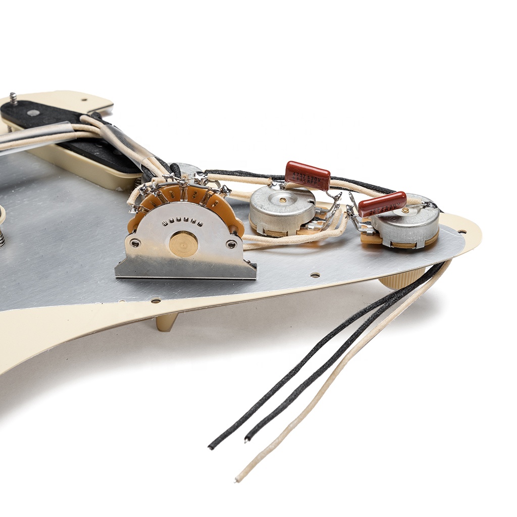 High-quality Electric Guitar Prewired SSS Pickguard with vintage wiring and hand wound vintage pickups CTS pots White
