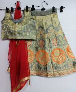 金色设计师儿童穿儿童Lehenga <span class=keywords><strong>Choli</strong></span>婚礼女孩Lehenga <span class=keywords><strong>Choli</strong></span>设计师花式婚纱<span class=keywords><strong>lehanga</strong></span> <span class=keywords><strong>choli</strong></span>